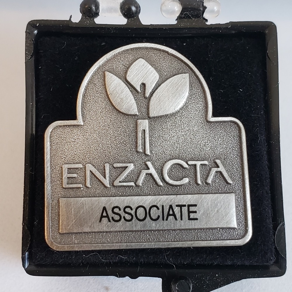Enzacta Associate Pin